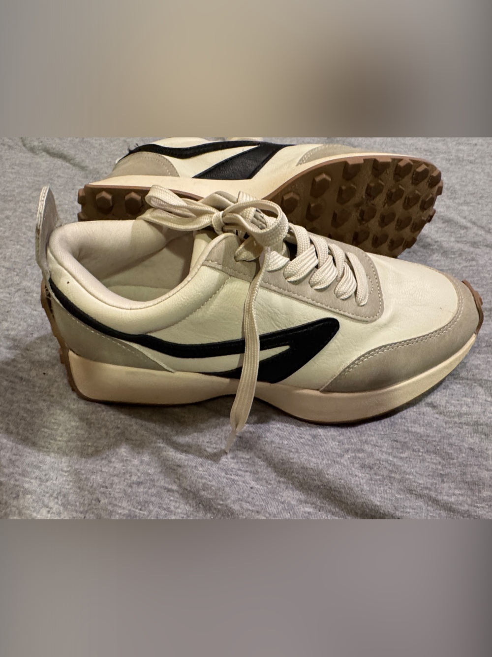 DV by Dolce Vita Cream and Black Braiden Sneakers